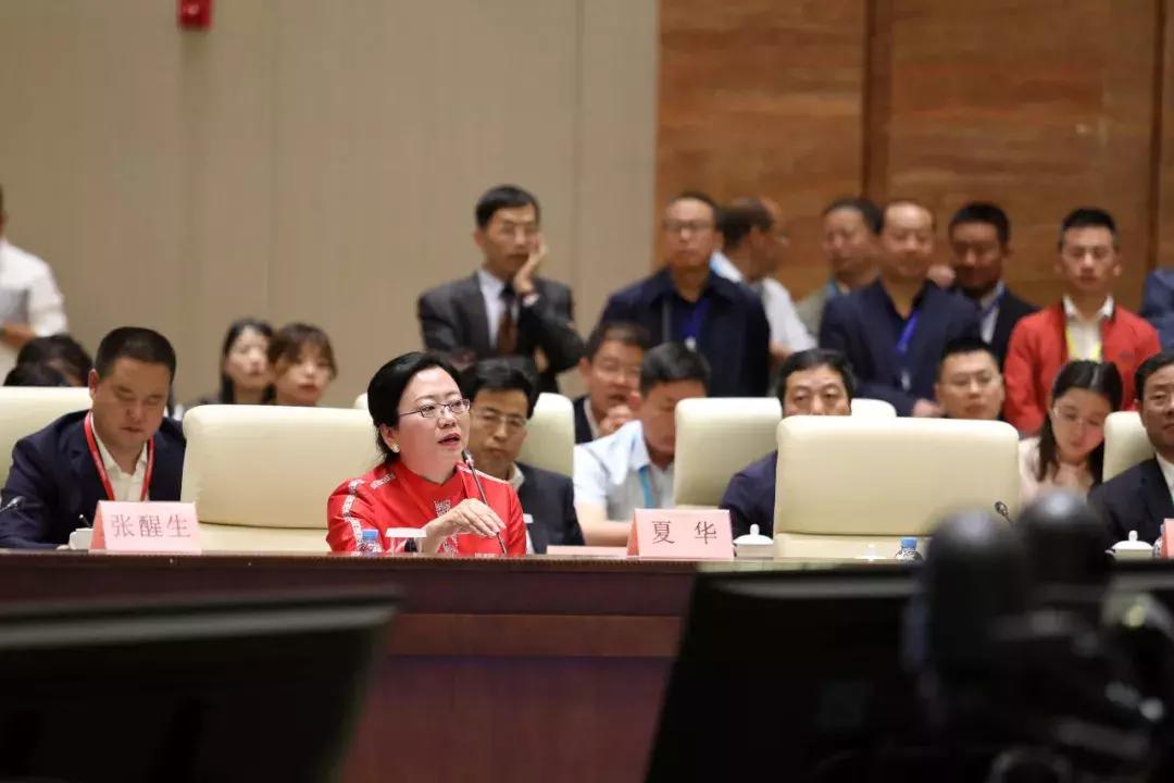 新奥精准资料免费提供的安全性及创投释义的落实探讨