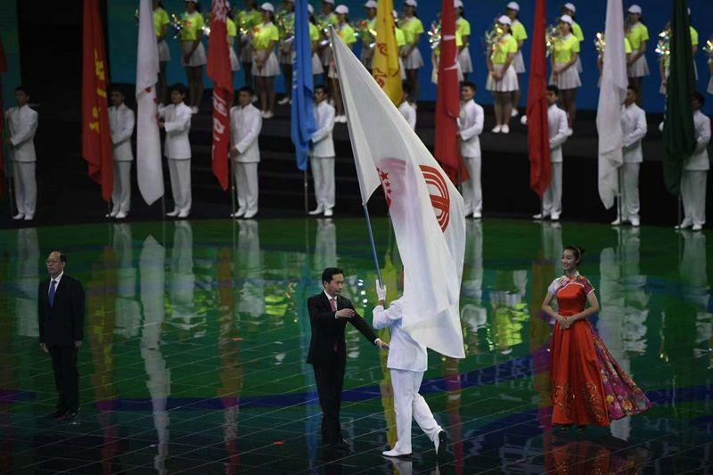 解析与落实澳门与香港正版免费资本车在2025年的新动向