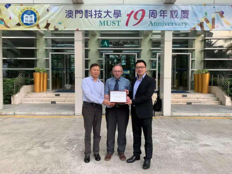 关于澳门博彩业的新动态，前沿解答解释与落实的探讨 —— 以澳门博彩业为例，警惕违法犯罪风险