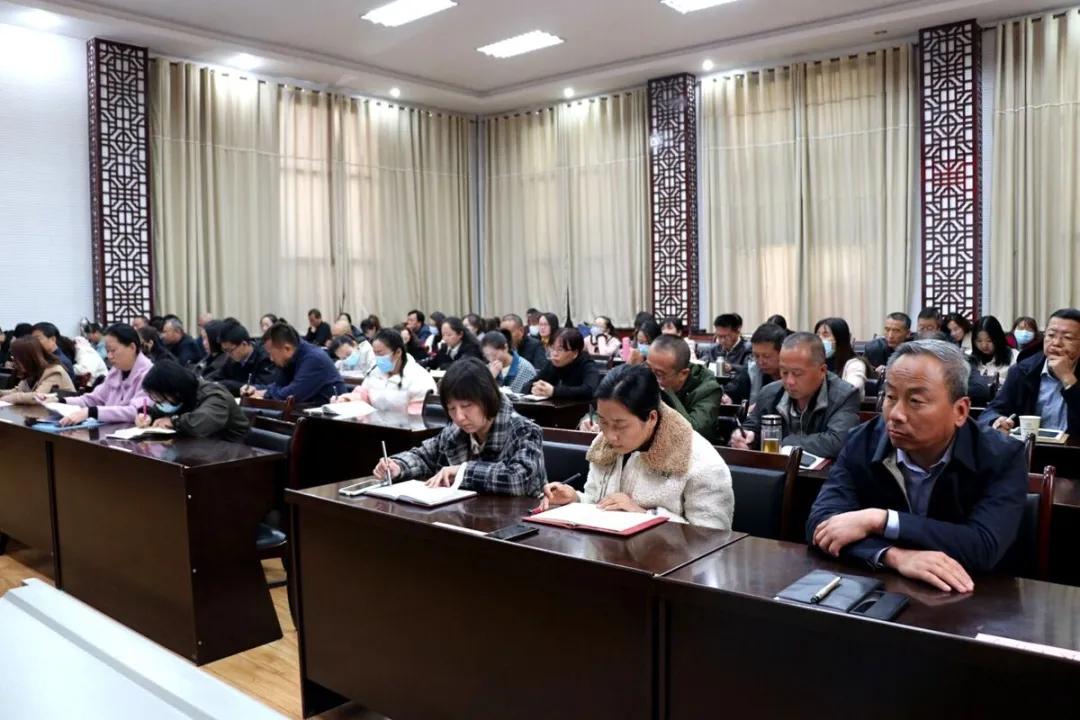 探索未知，从统计解答到落实的旅程——以图为关键词的探讨