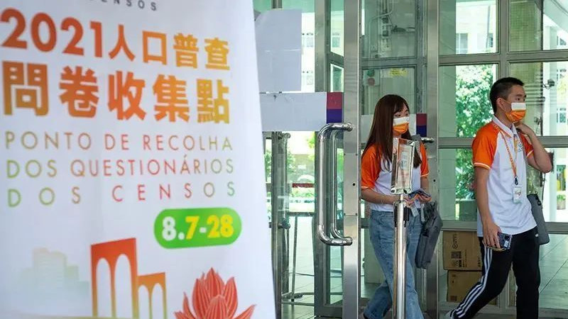 澳门必出一肖一特一中，网友热议与数据管理版的新动态